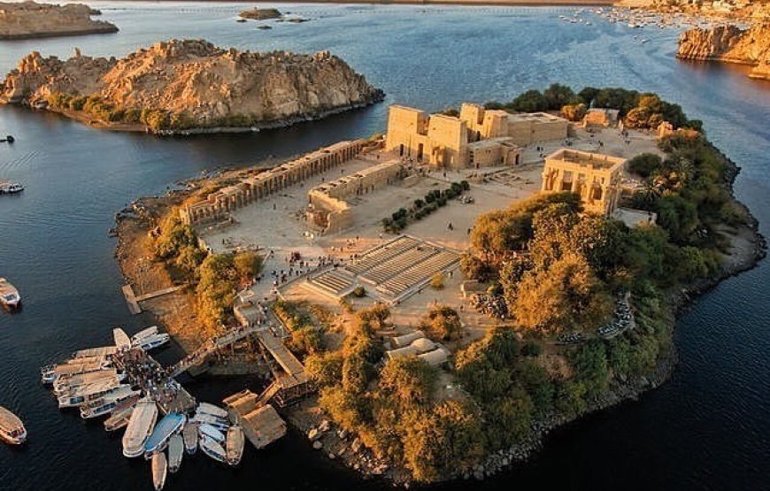 (caire  et giza ,oasis bahrya le désert blanc et noire, aswan , abu simble ,  louxor hurghada   )